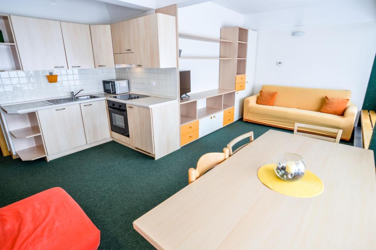 Res.Albare/Solaria Apt.Solandra Mezzana  Exterior foto