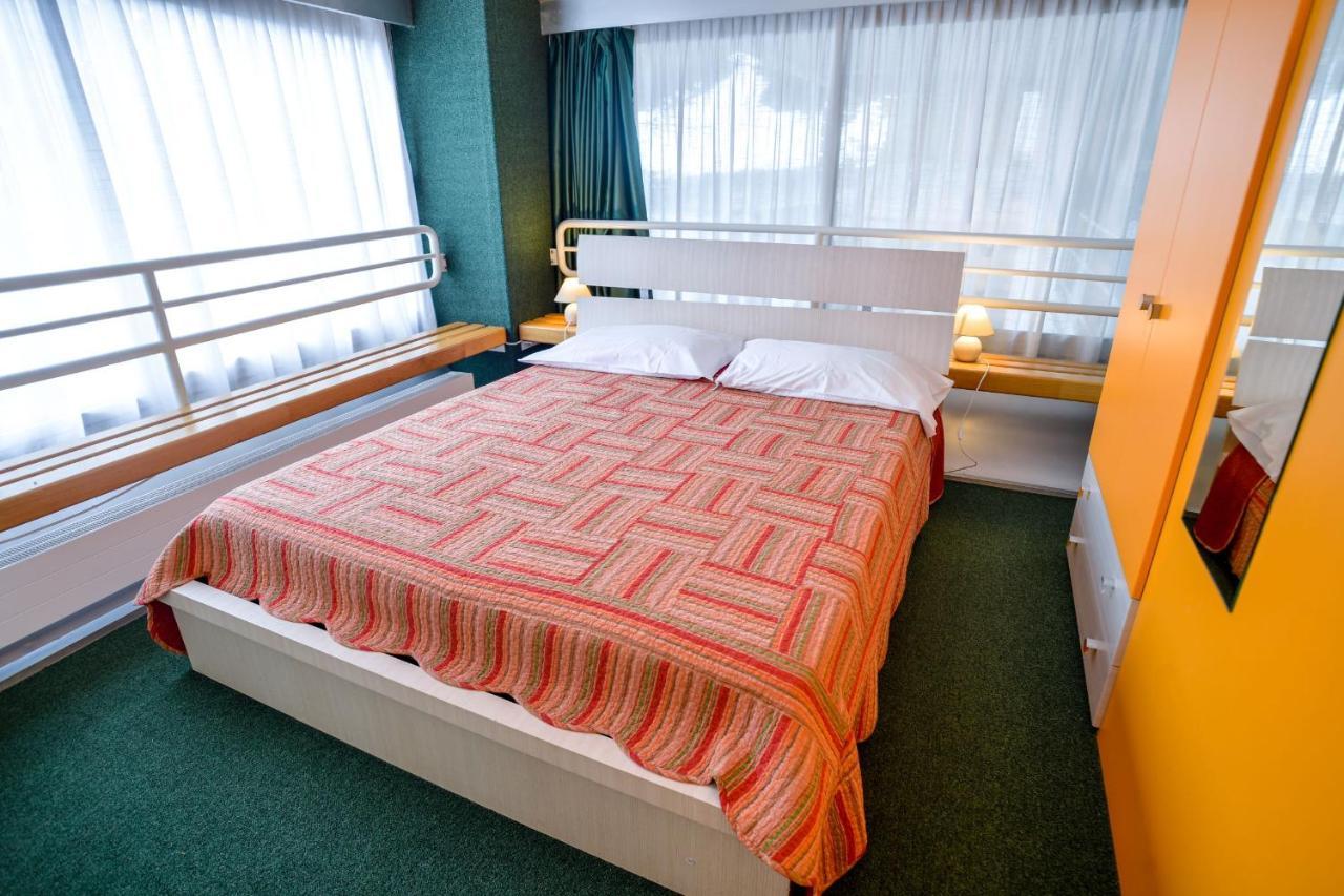 Res.Albare/Solaria Apt.Solandra Mezzana  Exterior foto